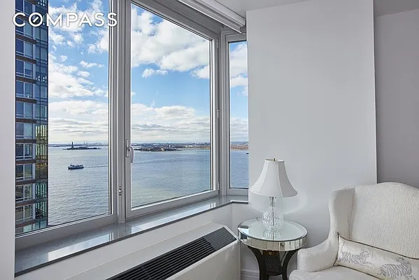 Rented by Nooklyn NYC LLC | media 19