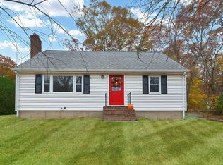 19 Meadowview Rd, Foxboro, MA 02035