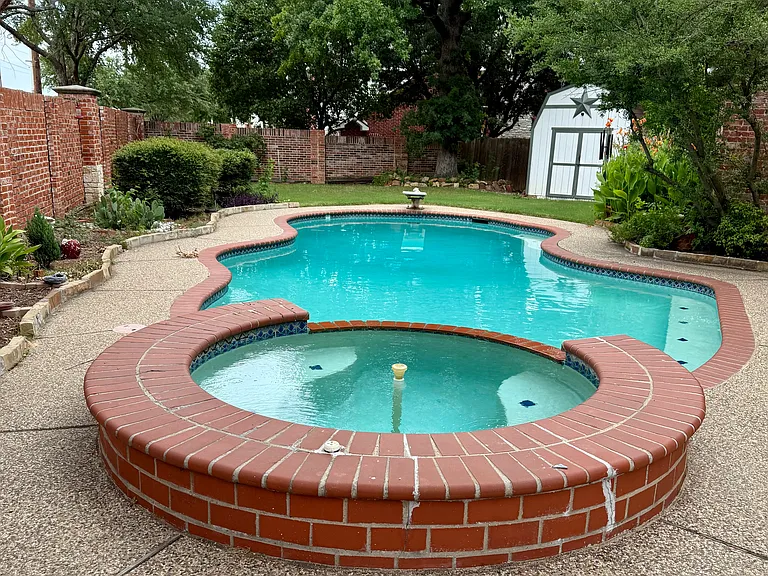 525 Abbey Ct — Photo 26