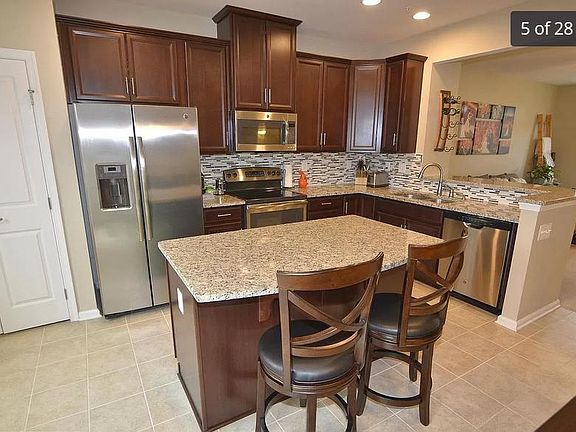 5th image of 8121 Falcon Crest Dr