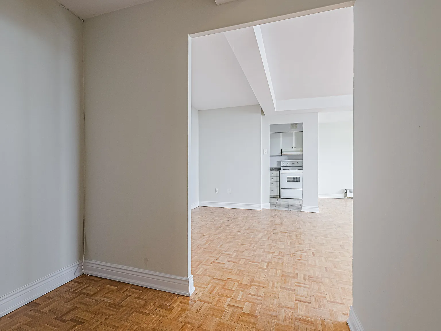 1440 Lawrence Avenue West — Photo 3