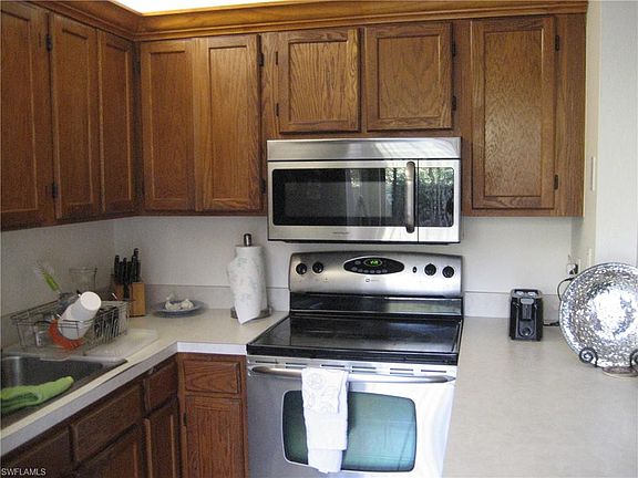 3rd image of 5249 Cedarbend Dr APT 4