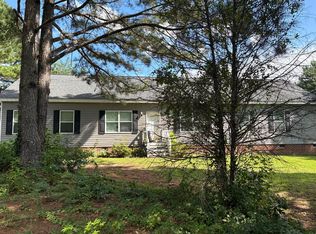 16580 Longview Dr, Smithfield, VA 23430