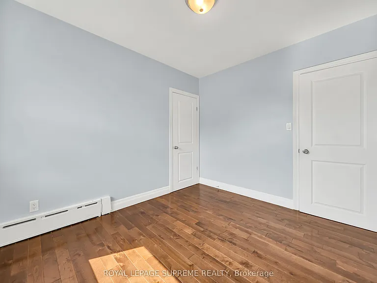 135 Kingsway Cres #4 — Photo 18