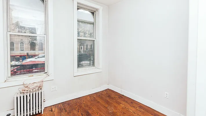 Rented by Nooklyn NYC LLC | media 19