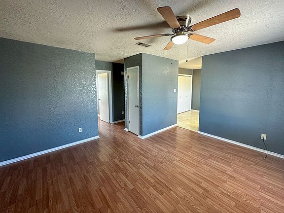 5th image of 1716 Benttree Dr APT D
