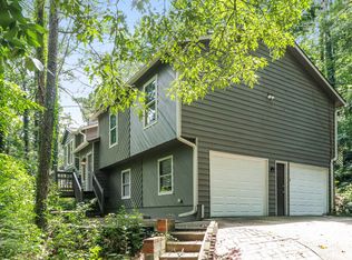 249 Castleair Dr NE, Kennesaw, GA 30144