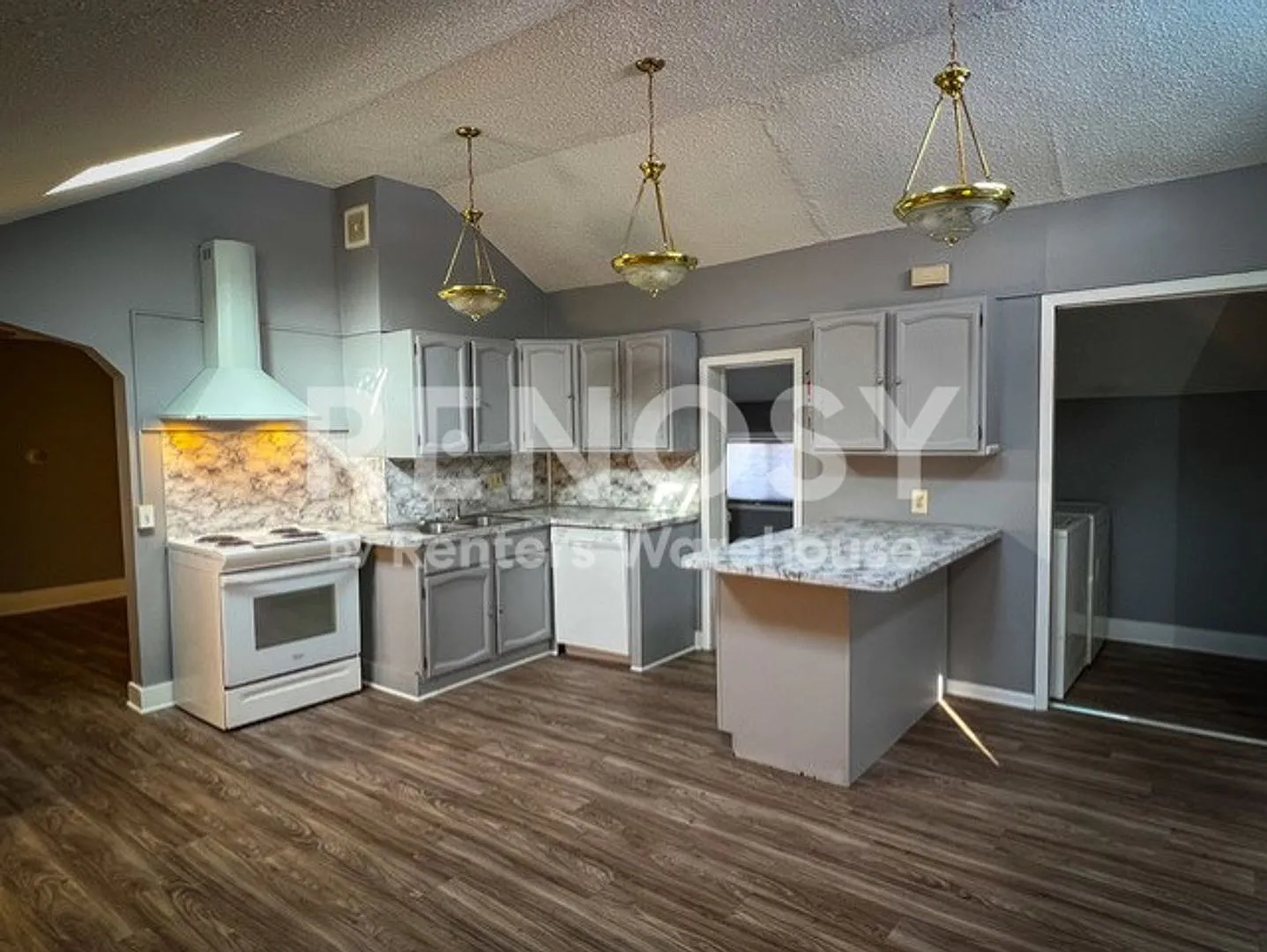 Available October 1st 2 Bedroom 1 Bath Apartment (Upper Level) in Columbia Heights — Photo 3