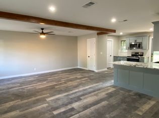 235 31st St SW, Paris, TX 75460