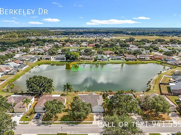 3rd image of 4218 Berkeley Dr
