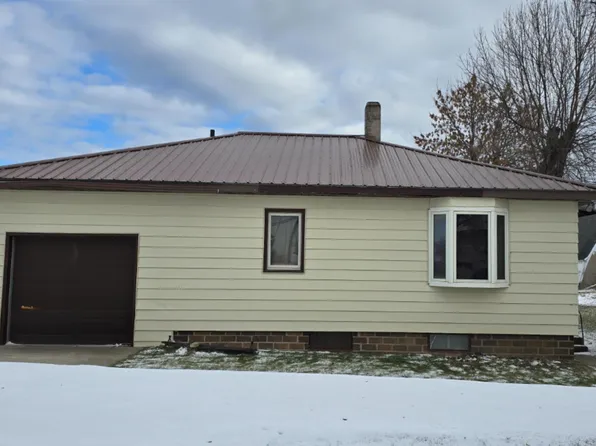 236 Frances St N, Streeter, ND 58483