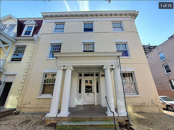 2nd image of 421 W Grace St APT 101