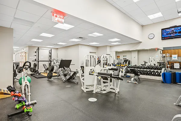 Rented by Compass | media 9