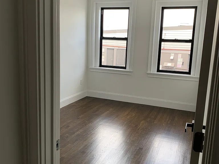 7-15 School St #6 — Photo 10