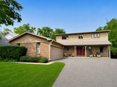 802 Wilmot Rd, Deerfield, IL, 60015