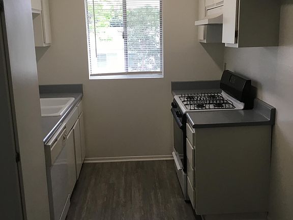 2nd image of 1615 W Alameda Ave #210