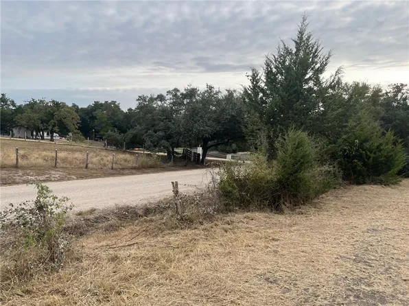 194 Gilmore Rd, Brenham, TX 77833