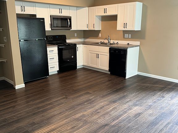4th image of 658 Hansen St SE #B