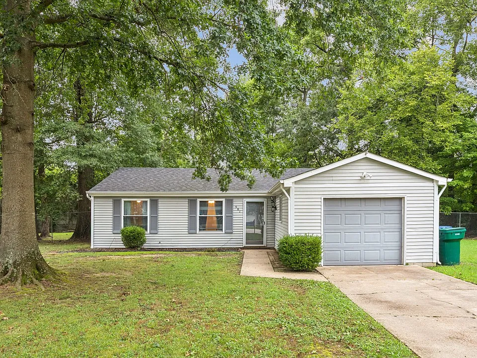 501 Ashwood Dr