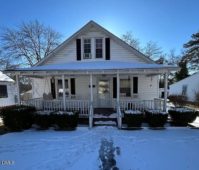 1st image of 419 Oak St