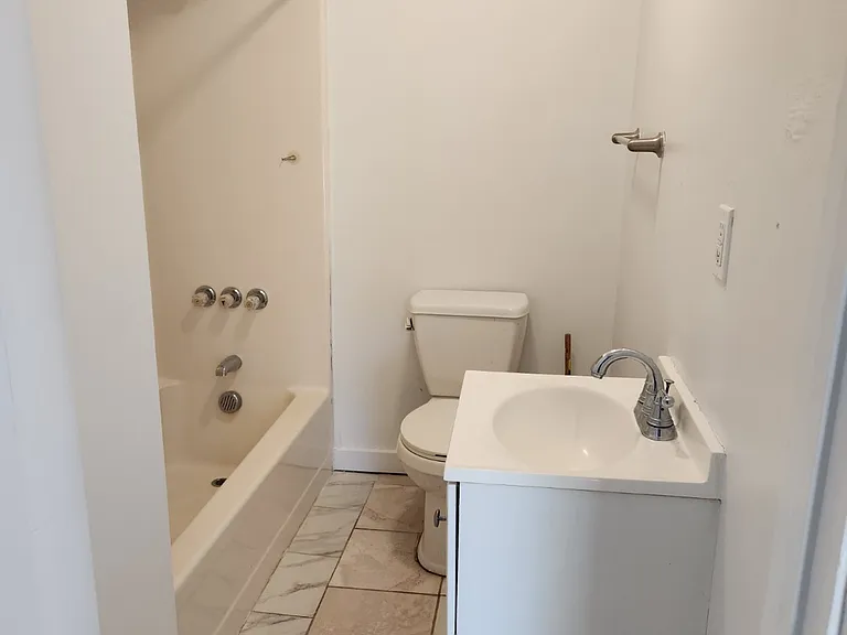 27 Mountain Ave #1 — Photo 8