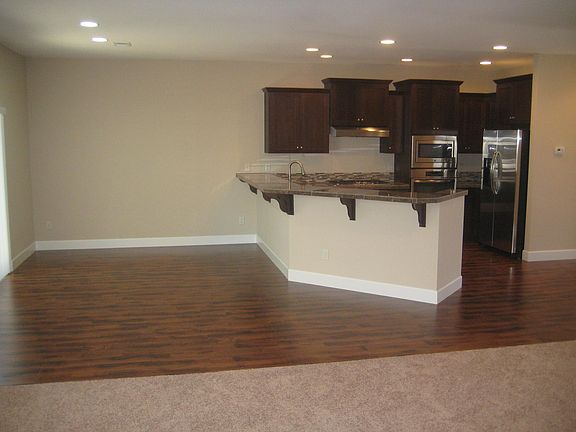 3rd image of 6393 NE Sherborne St