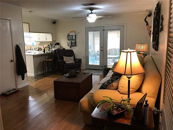 2nd image of 832 Bellemeade Blvd
