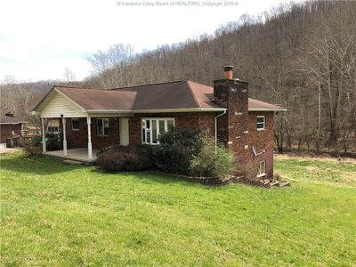 4676 Frame Rd, Elkview, WV, 25071