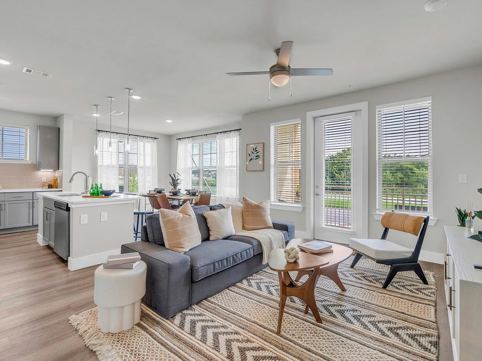 Tudor House Rd, Pflugerville — Photo 1