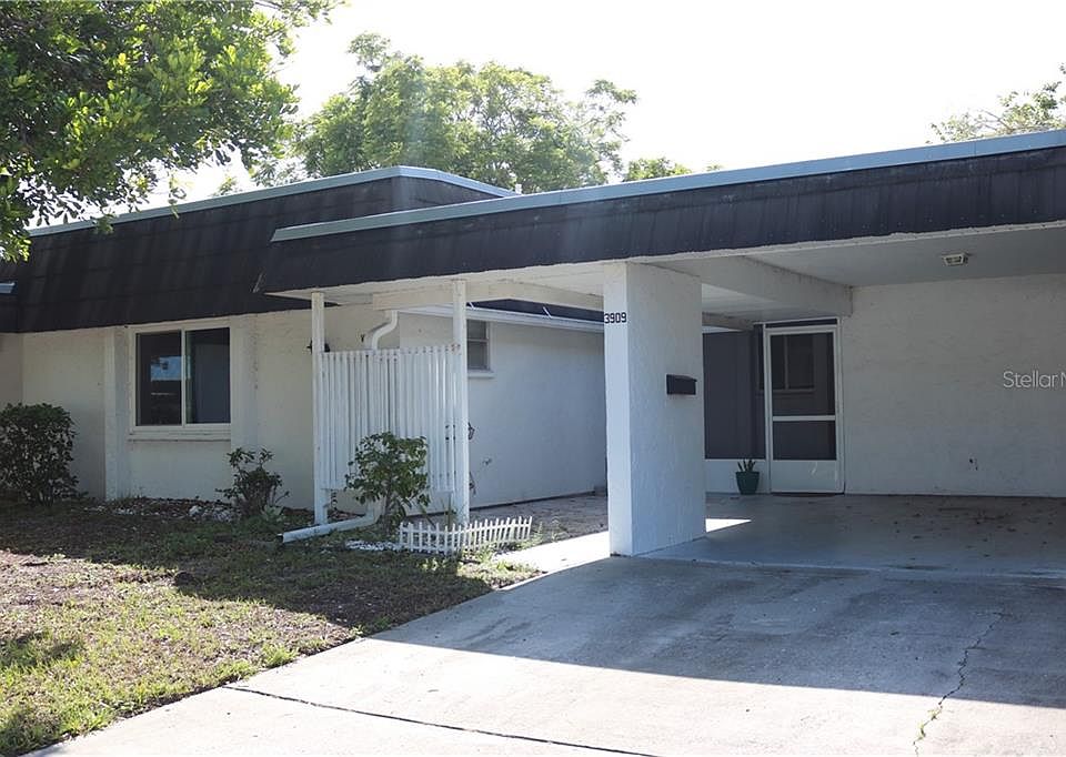 1st image of 3909 Ashwood Ln