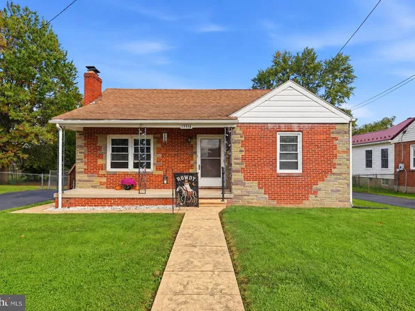 17516 Lincolnshire Rd, Hagerstown, MD 21740