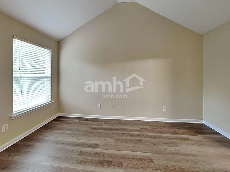 1380 Grey Rock Way — Photo 9