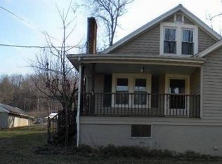 524 Walnut St, Mt Carmel, TN 37645