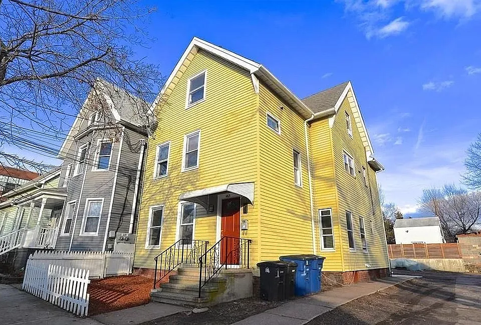 463 Blatchley Ave #2