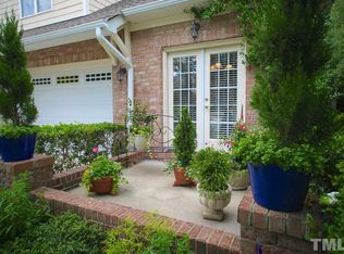 39 Abernathy Dr, Chapel Hill, NC 27517