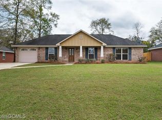 6769 Foxwood Dr, Theodore, AL 36582