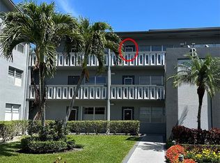 82 Suffolk Dr #B, Boca Raton, FL 33434