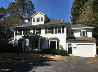 21 Crofut St, Pittsfield, MA 01201