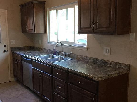 Kitchen - Window looks to park