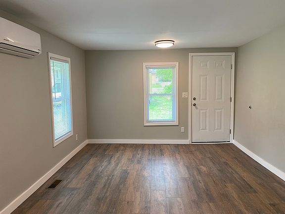 Living Room / Front Door