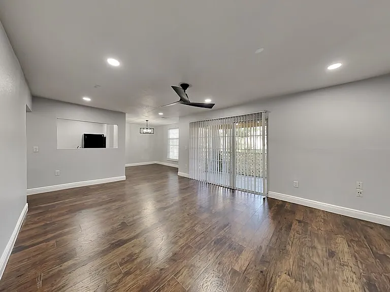 3979 Versailles Dr — Photo 1