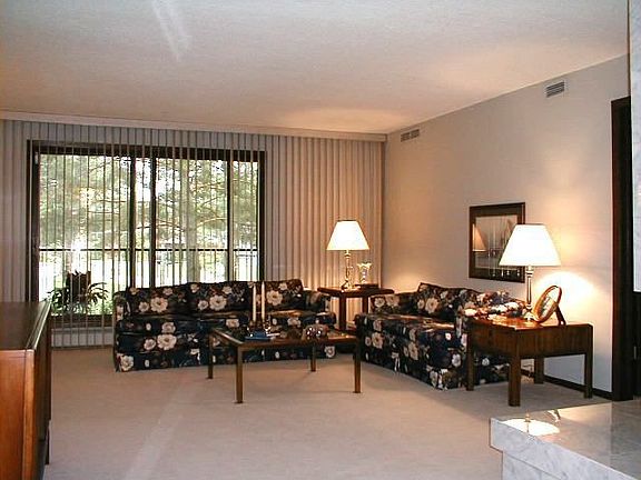 Living room/southern exposure