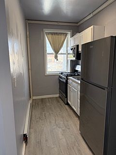 5th image of 199 E Main St #8