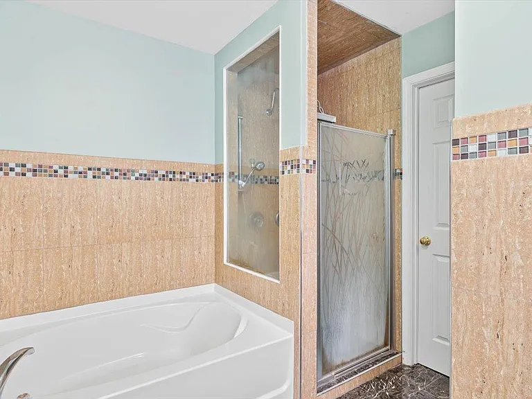 322 Anterbury Dr — Photo 12