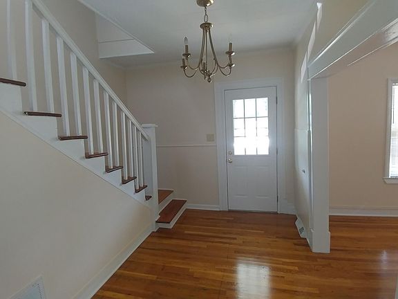 5th image of 1240 Buena Vista Blvd SE