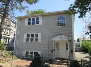 27 Grand St, Worcester, MA 01610