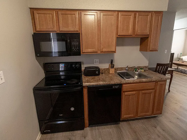 204 Wheaton Ct — Photo 12