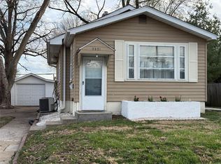 3521 Omega St, Alton, IL 62002