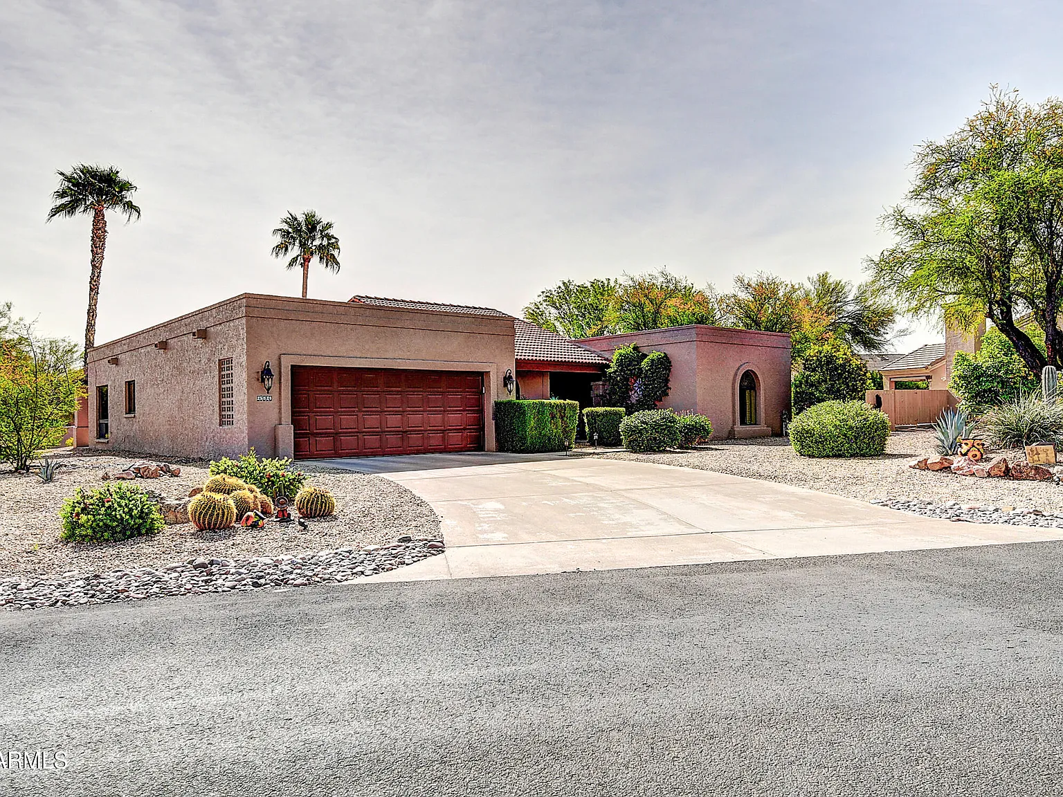 2 bed, 2.0 bath, 2204 sqft, $6,500 — Photo 3