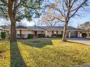 718 Weatherly Dr, Windcrest, TX 78239